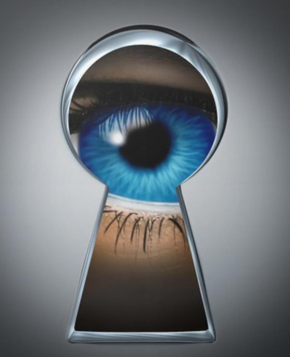 Il buco della serratura - SprayNews - Monica Macchioni Il buco della serratura - SprayNews - Monica Macchioni