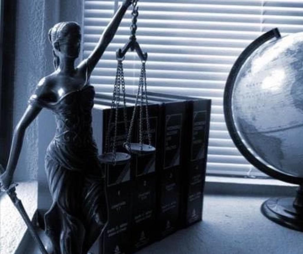 La legittimità (di un tizio qualsiasi). - SprayNews - Monica Macchioni